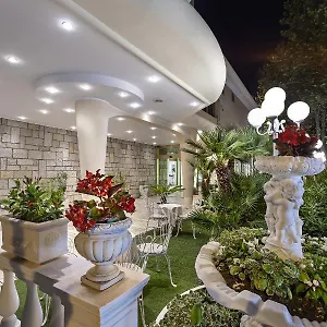 vizitați hotelul