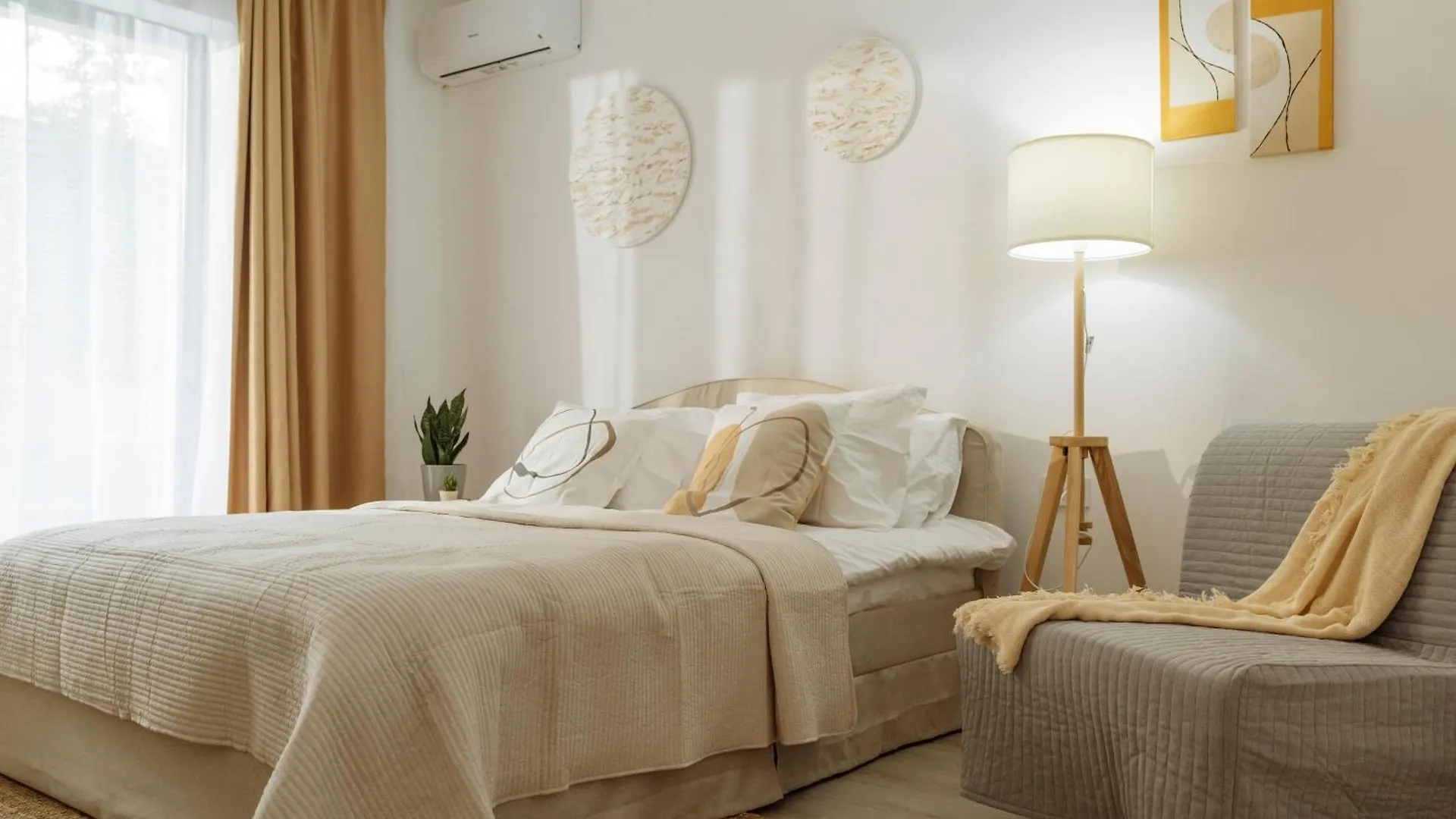 Apartment Cozy City Nest 77 Plaza Afi Mall Lujerului Bucharest Romania
