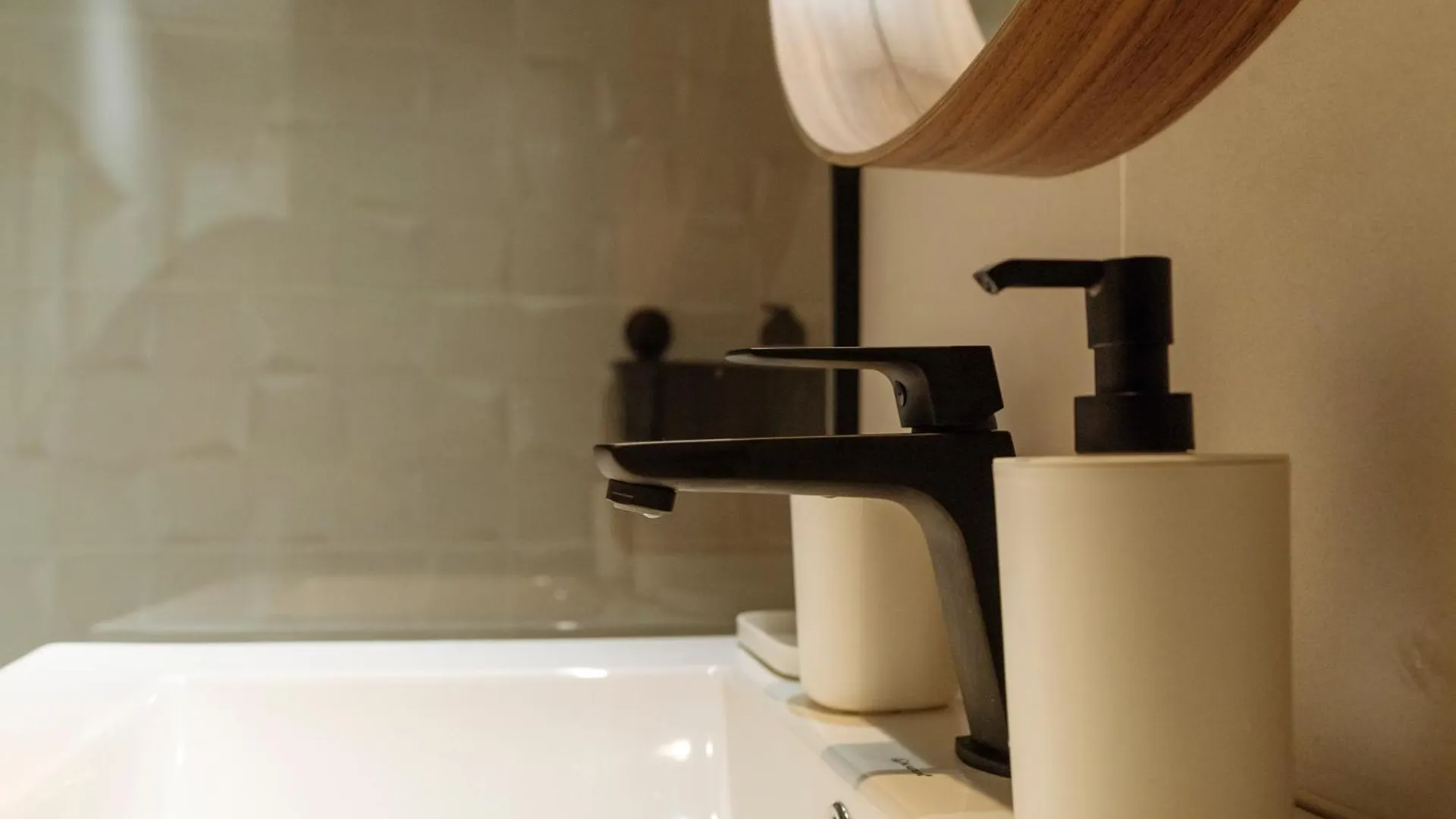 Apartament Cozy City Nest 77 Plaza Afi Mall Lujerului Bucureşti România